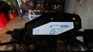 Yamaha MT-09 ABS (2013 - 15)  (7)