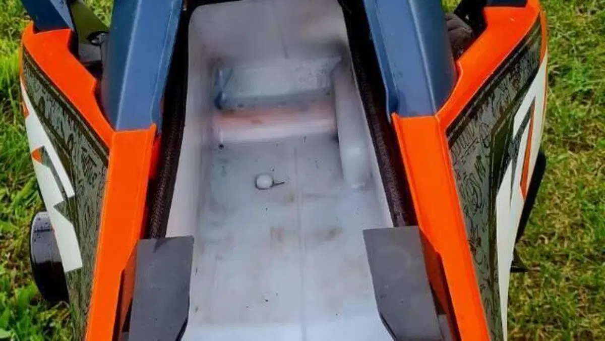 KTM 690 SMC R (2023 - 25)  (4)