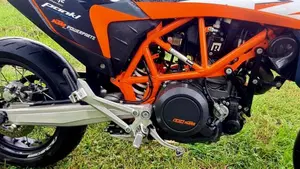 KTM 690 SMC R (2023 - 25)  (7)