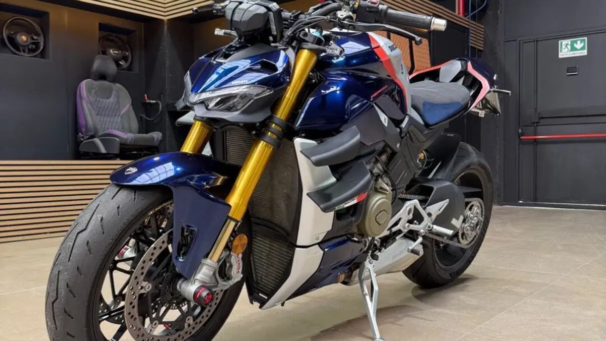 Ducati Streetfighter V4 1100 S (2021 - 22)  (2)