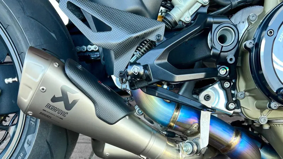 Ducati Streetfighter V4 S (2023 - 24)  (3)