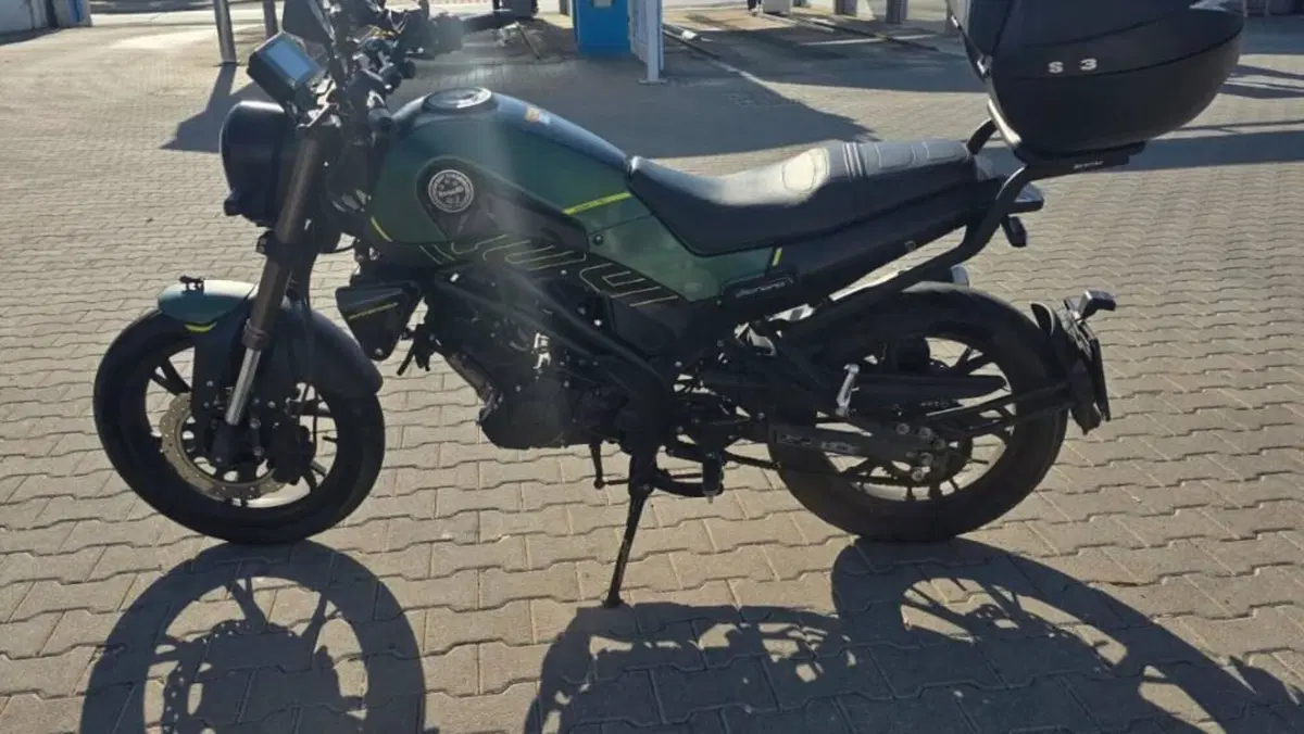 Benelli Leoncino 125 (2022 - 25)  (4)