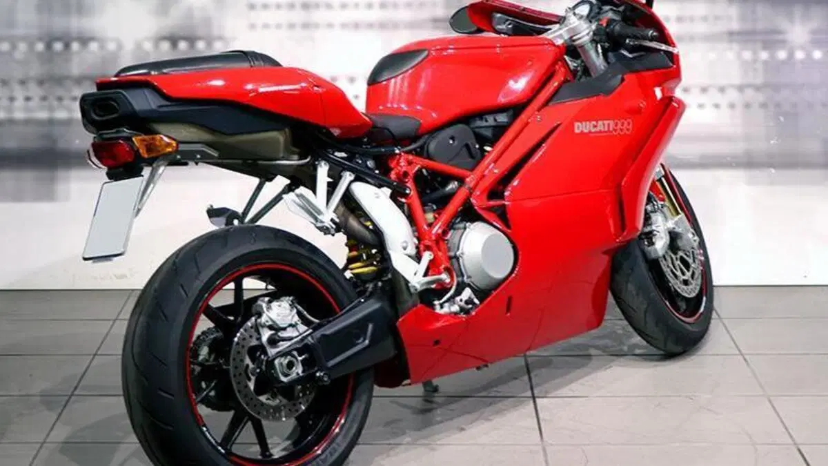 Ducati 999 (2005 - 06)  (8)