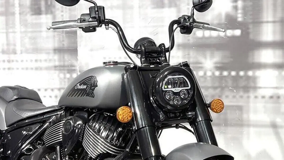 Indian Chief 1890 Bobber Dark Horse (2021 - 26)  (9)