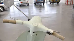 Piaggio   (12)