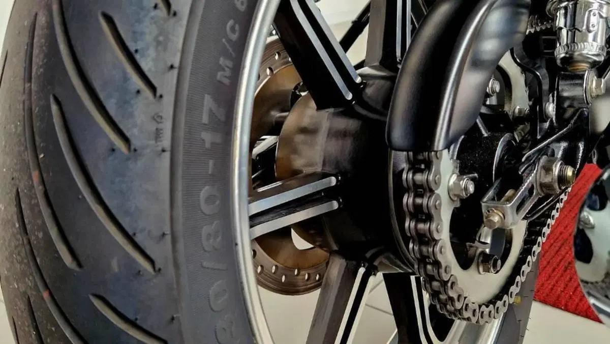 Triumph Bonneville SE (2009 - 13)  (6)