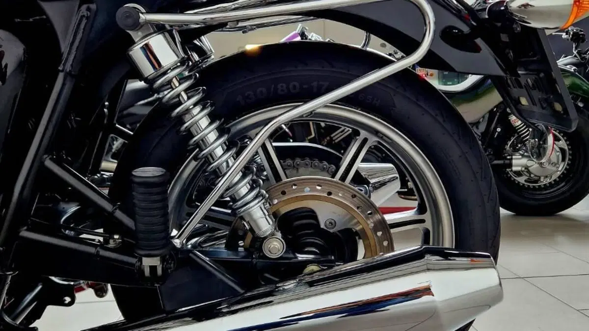 Triumph Bonneville SE (2009 - 13)  (5)