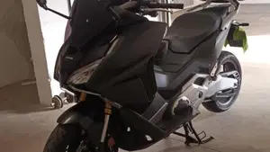 Honda Forza 750 DCT Urban (2021 - 24)  (4)