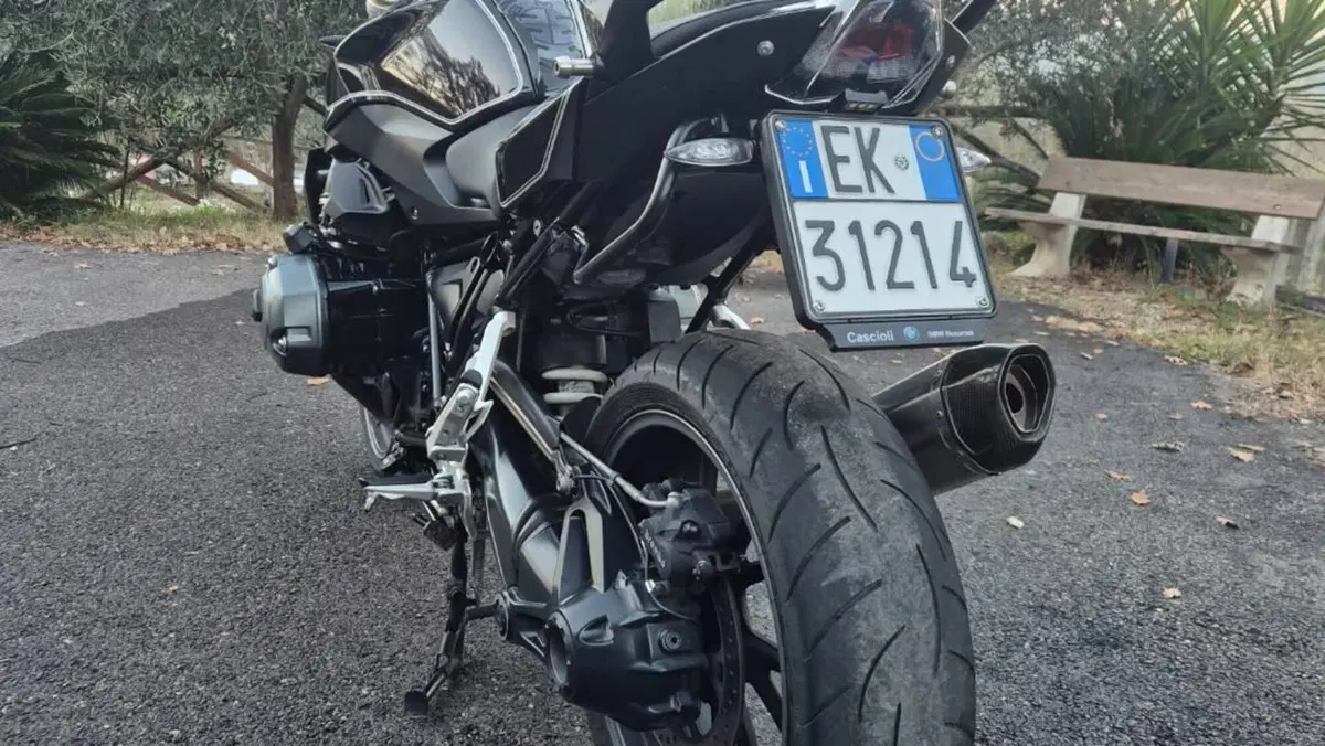 Bmw R 1200 R Black Edition (2017 - 18)  (2)