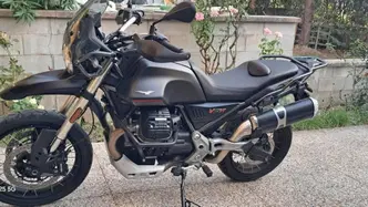 Moto Guzzi V85 TT Travel (2024 - 26) usata
