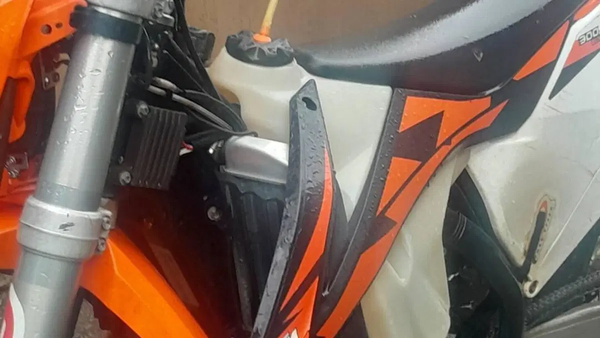 KTM 300 EXC E TPI (2018)  (3)