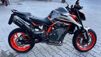 KTM 890 Duke R (2020)