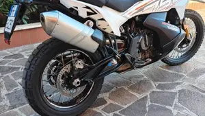 KTM 790 Adventure (2023 - 24)  (2)