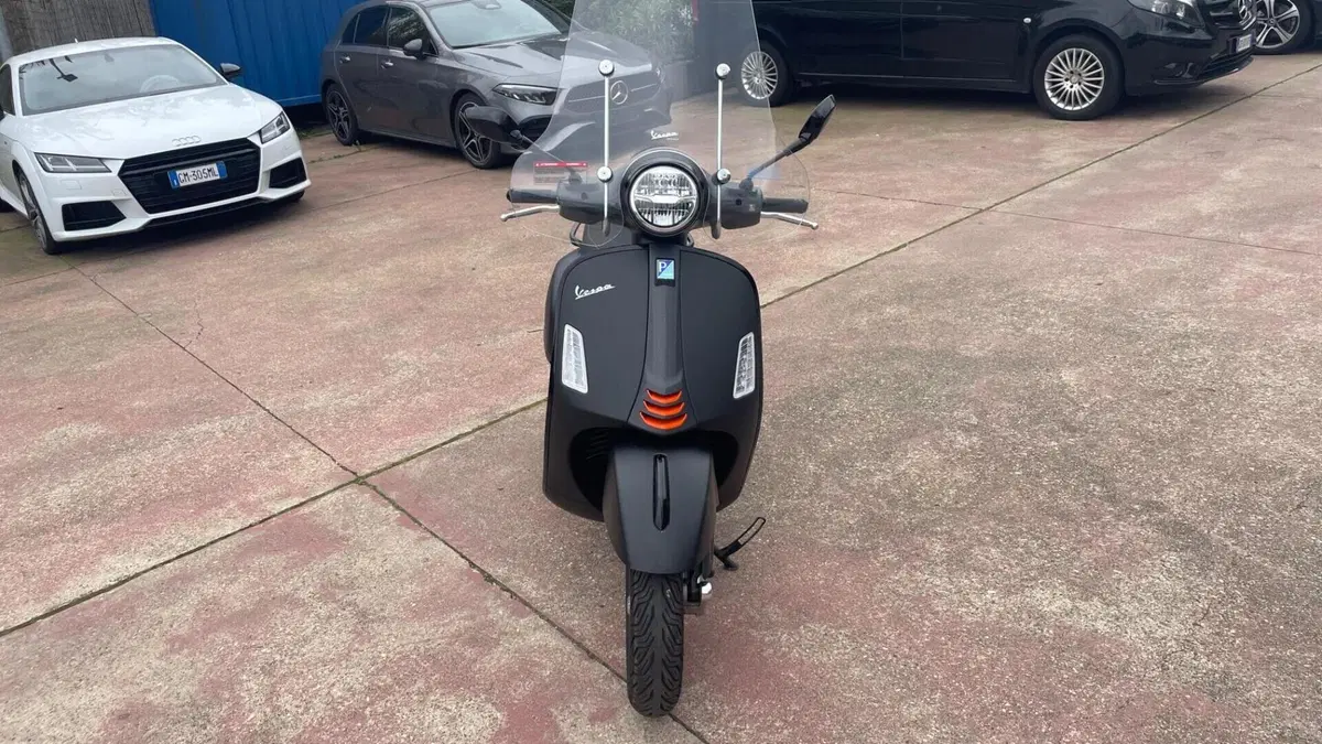 Piaggio 1 (2022 - 26)  (9)