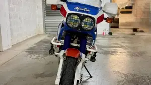 Honda   (4)