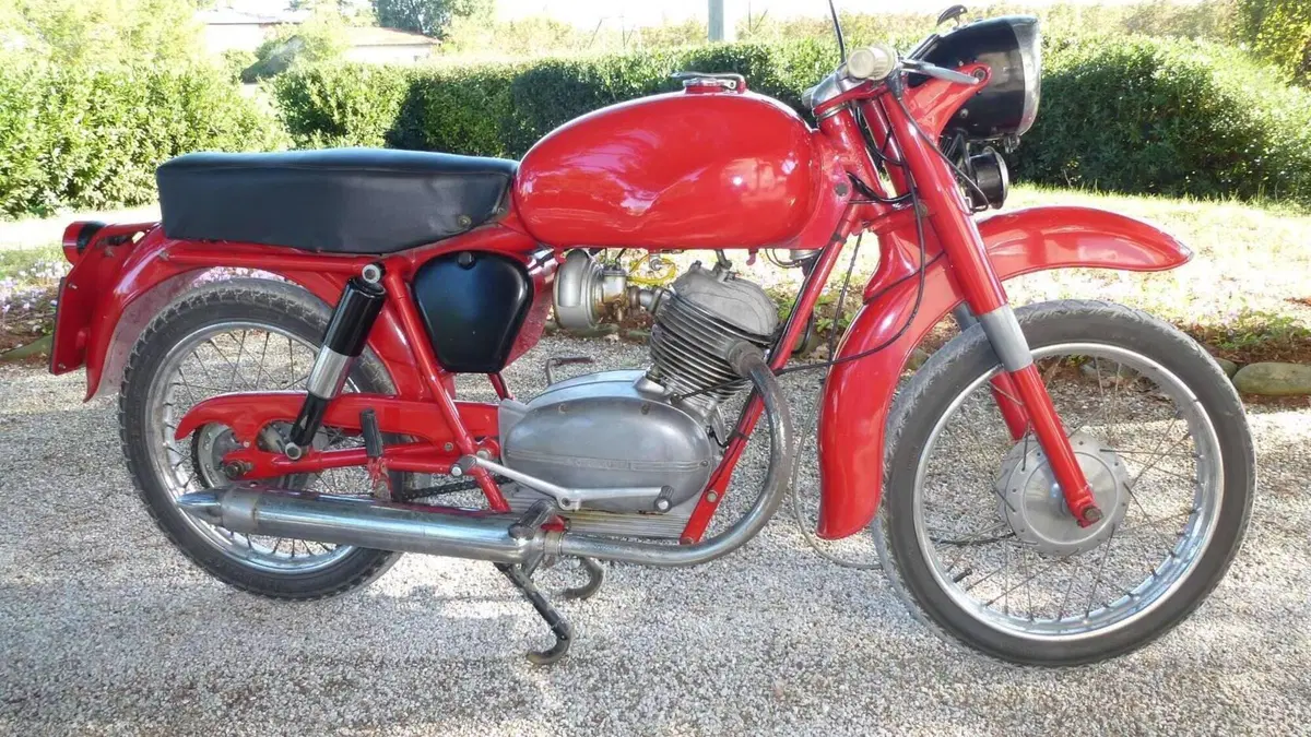 Moto Guzzi   (2)