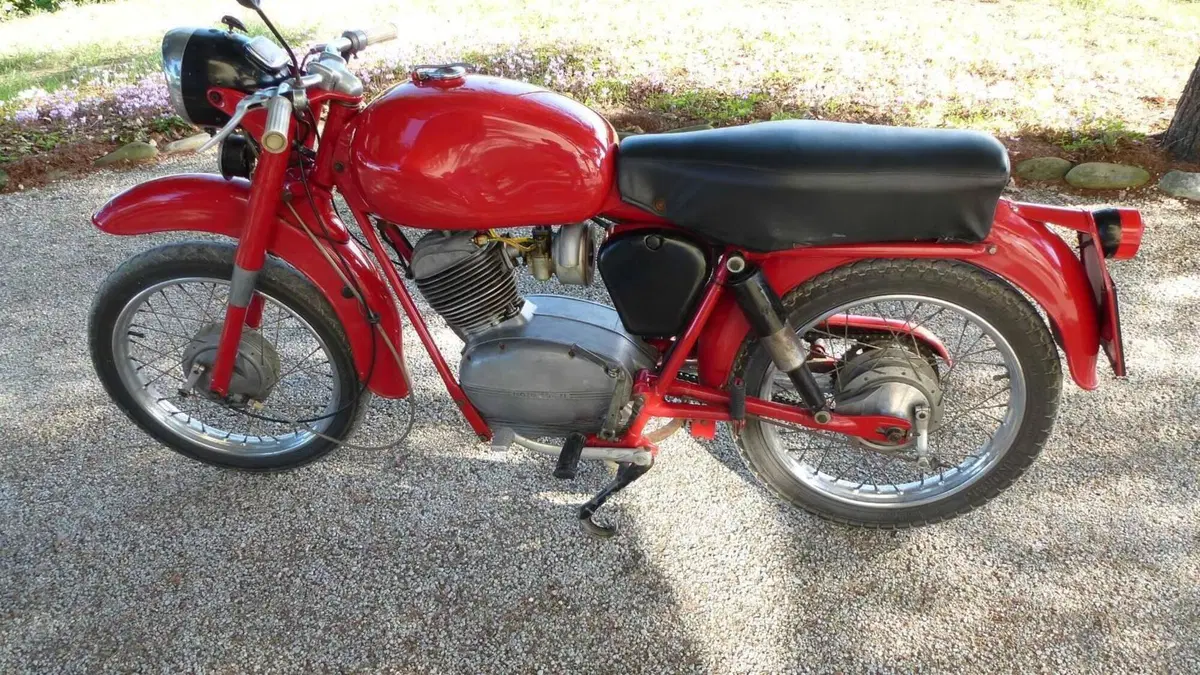 Moto Guzzi   (7)