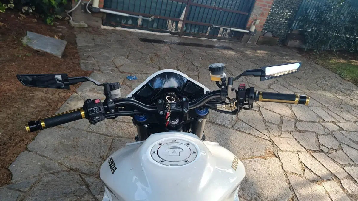 Honda CB 1000 R ABS (2011 - 17)  (2)