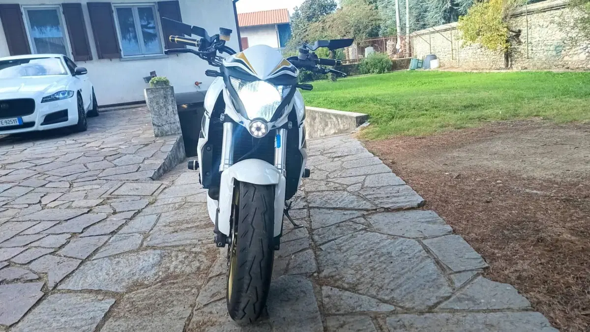 Honda CB 1000 R ABS (2011 - 17)  (6)