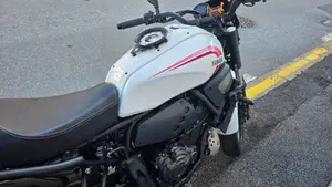 Yamaha XSR 700 (2022 - 26)  (2)