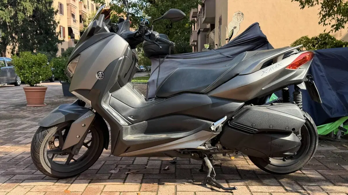 Yamaha X-Max 300 ABS (2017 - 20)  (4)