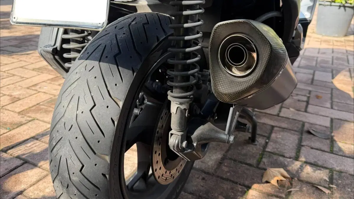 Yamaha X-Max 300 ABS (2017 - 20)  (12)