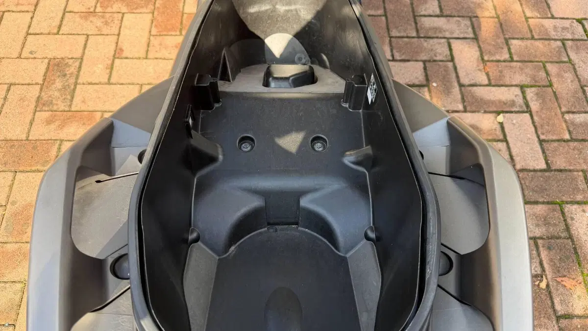 Yamaha X-Max 300 ABS (2017 - 20)  (14)