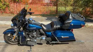 Harley-Davidson 114 Electra Glide Ultra Limited (2021 - 22) - FLHTK  (2)