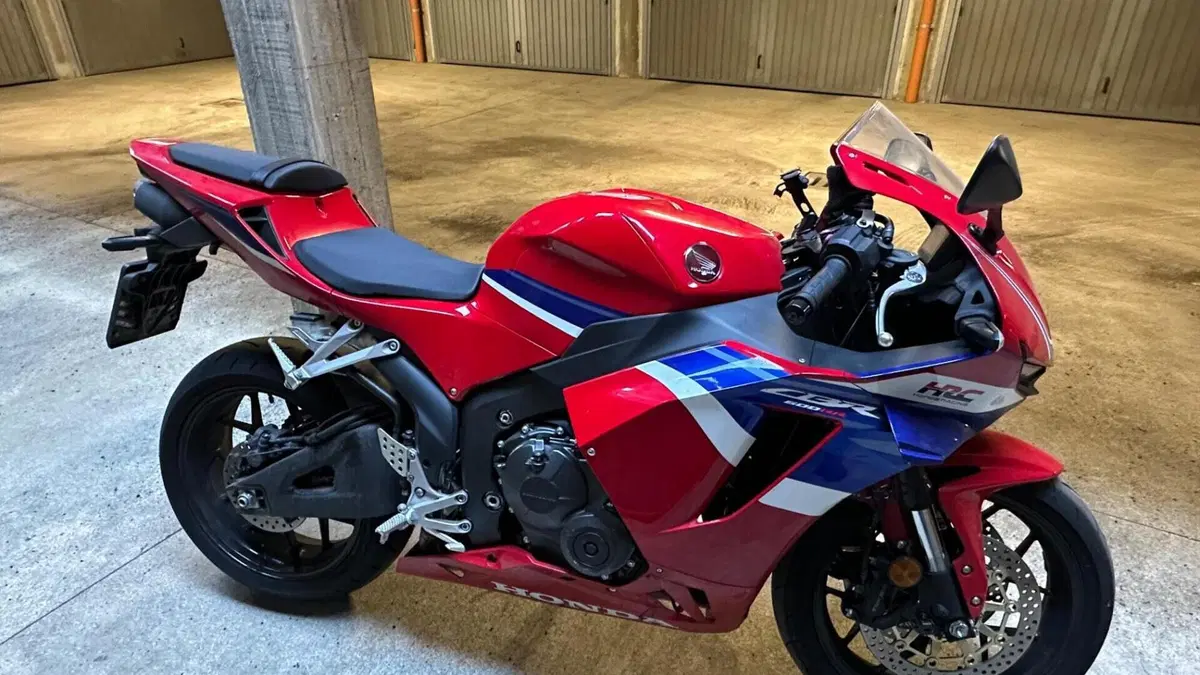 Honda CBR 600 RR (2024 - 26)  (4)