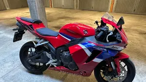 Honda CBR 600 RR (2024 - 26)  (4)