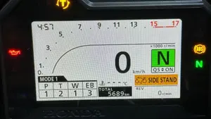 Honda CBR 600 RR (2024 - 26)  (5)