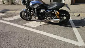 Yamaha XJR 1300 (2002 - 06)  (7)