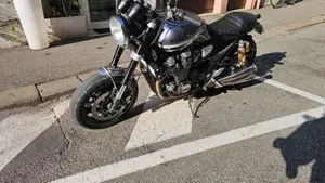 Yamaha XJR 1300 (2002 - 06)  (9)