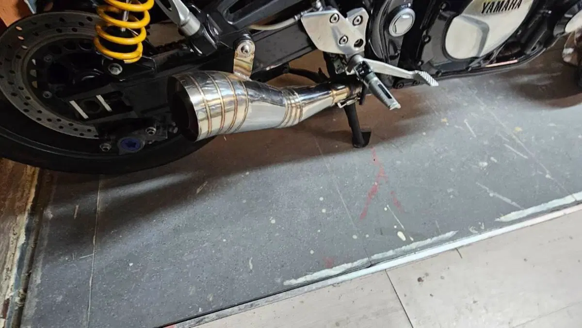 Yamaha XJR 1300 (2002 - 06)  (18)