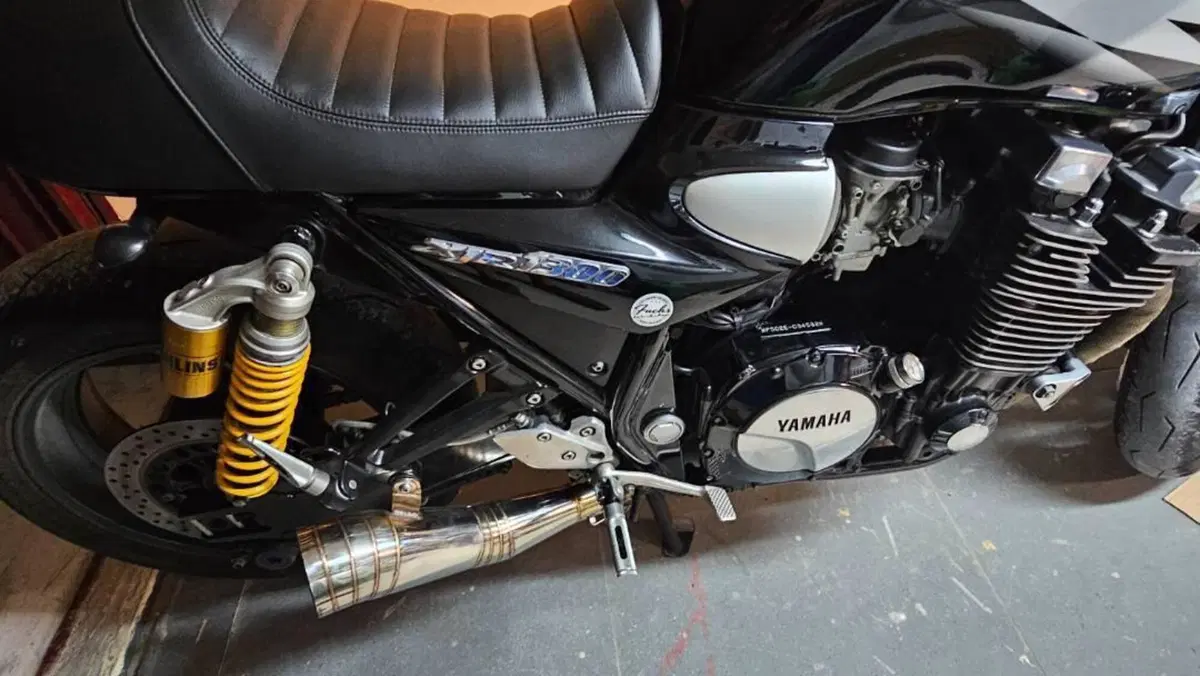 Yamaha XJR 1300 (2002 - 06)  (19)