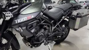 Triumph Tiger 800 XCa (2015 - 17)  (7)