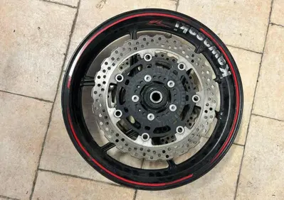 Cerchio anteriore con dischi freno Kawasaki Z800 2 - Annuncio 10134061