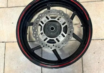 Cerchio posteriore con disco freno e corona Kawasa Kawasaki - Annuncio 10134063