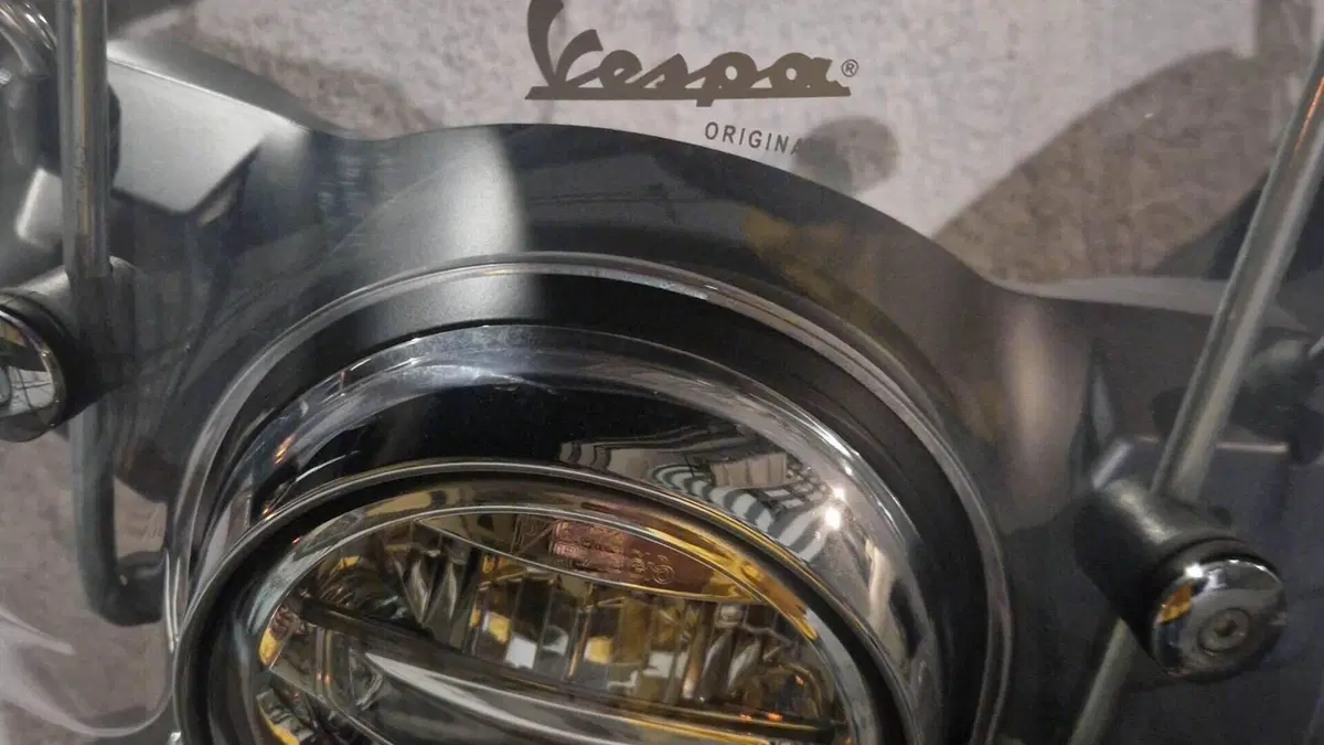 Vespa GTS 300 Super Sport Hpe (2021 - 22)  (8)