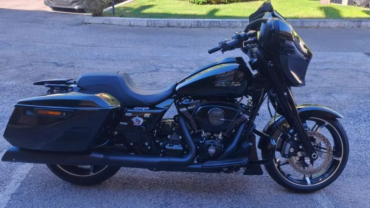 Harley-Davidson Street Glide (2024 - 26)  (2)