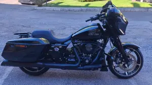 Harley-Davidson Street Glide (2024 - 26)  (2)