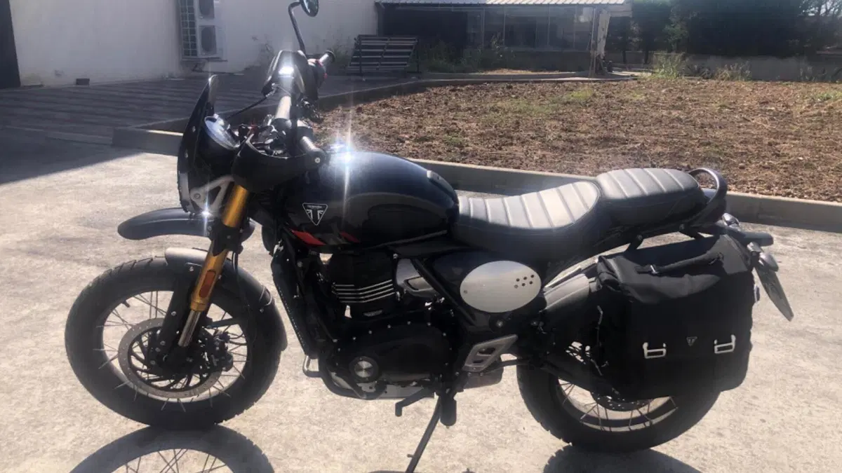 Triumph Scrambler 400 XC (2025 - 26)  (2)