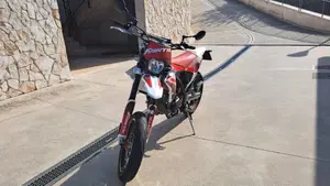 Fantic Motor Motard 125 Performance 4t (2020)  (2)