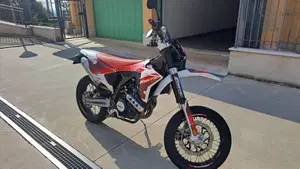 Fantic Motor Motard 125 Performance 4t (2020)  (4)