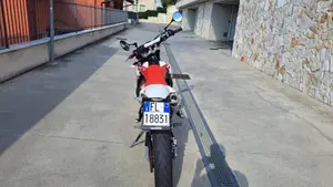 Fantic Motor Motard 125 Performance 4t (2020)  (5)