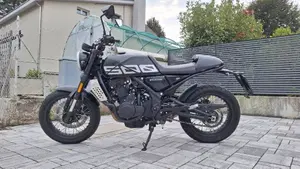 Brixton Motorcycles Crossfire 500 X (2021 - 26)  (7)