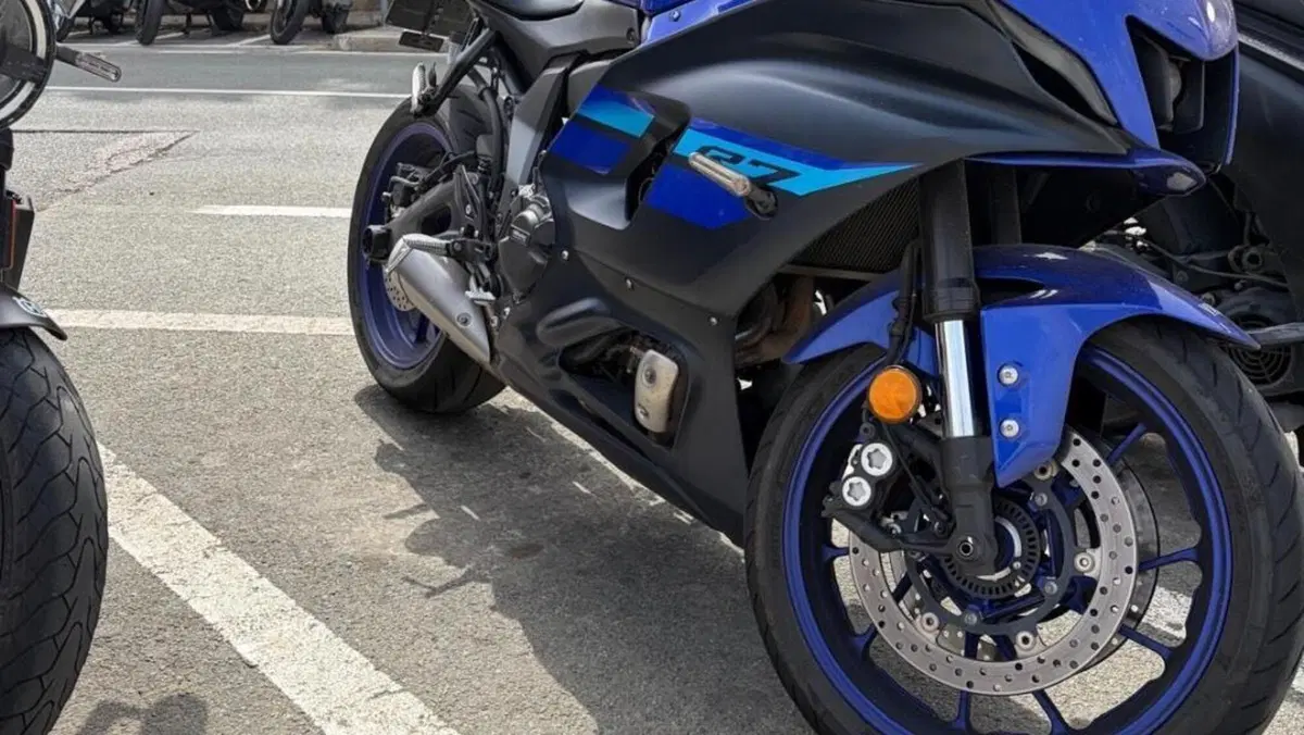 Yamaha YZF R7 (2021 - 25)  (3)