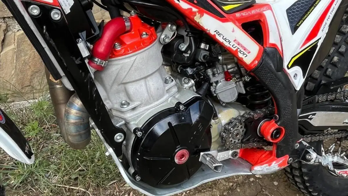 TRS Motorcycles One 300 RR (2020)  (5)