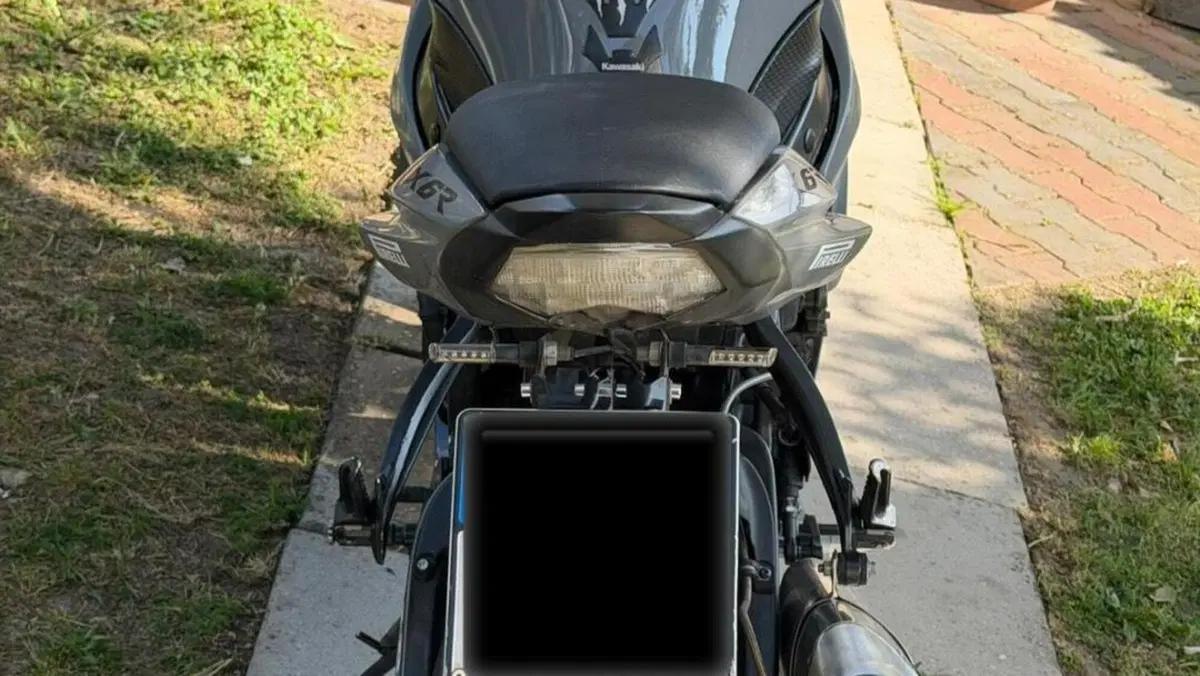 Kawasaki Ninja 600 ZX-6R (2009 - 16)  (4)