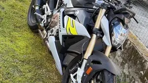 Bmw S 1000 R (2021 - 24)  (2)